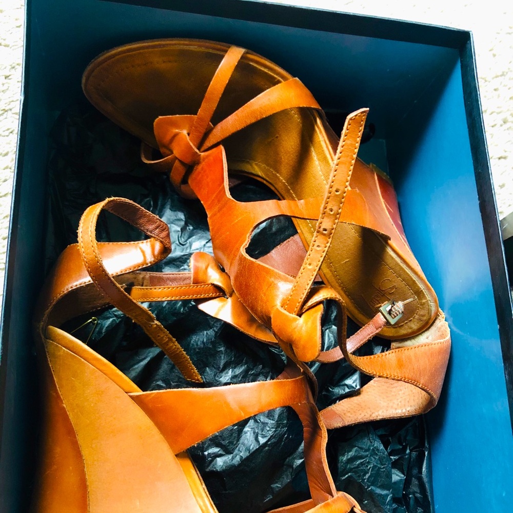 Studio 9 dark natural leather sandals